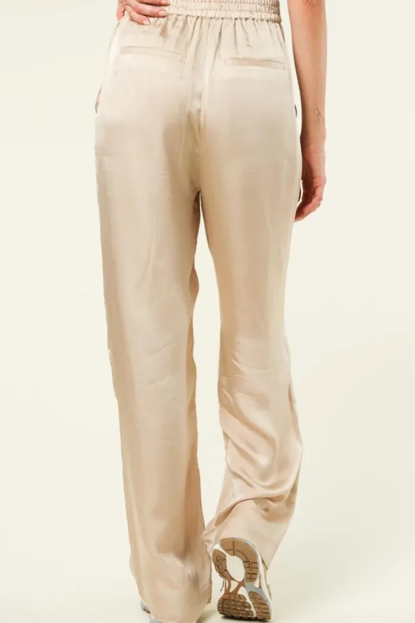 Broeken & Jumpsuits<Tweede vrouwtje Satijnen Broek Noma | Beige