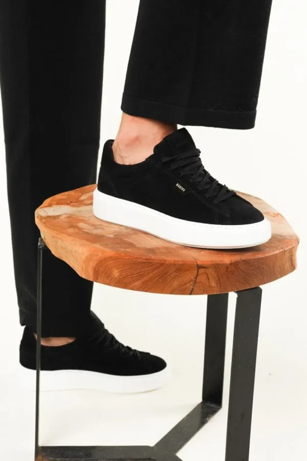 Schoenen<Nubik Suede Sneaker Vince | Zwart